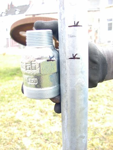 Klemmverbinder f�r Rammbrunnen 1 1/2 Zoll Stahlrohr auf 1 1/2 Au�engewinde GEBO
