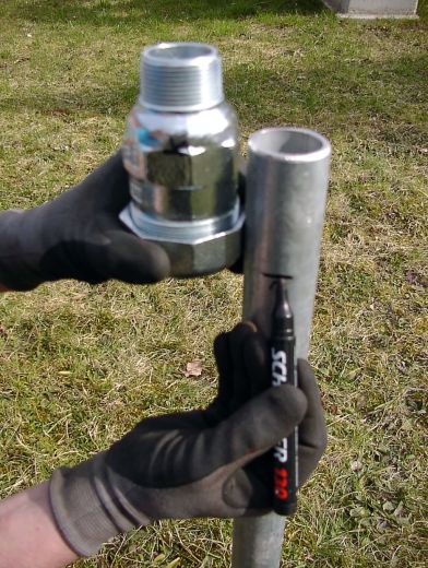 Klemmverbinder f�r Rammbrunnen 1 1/2 Zoll Stahlrohr auf 1 1/2 Au�engewinde GEBO