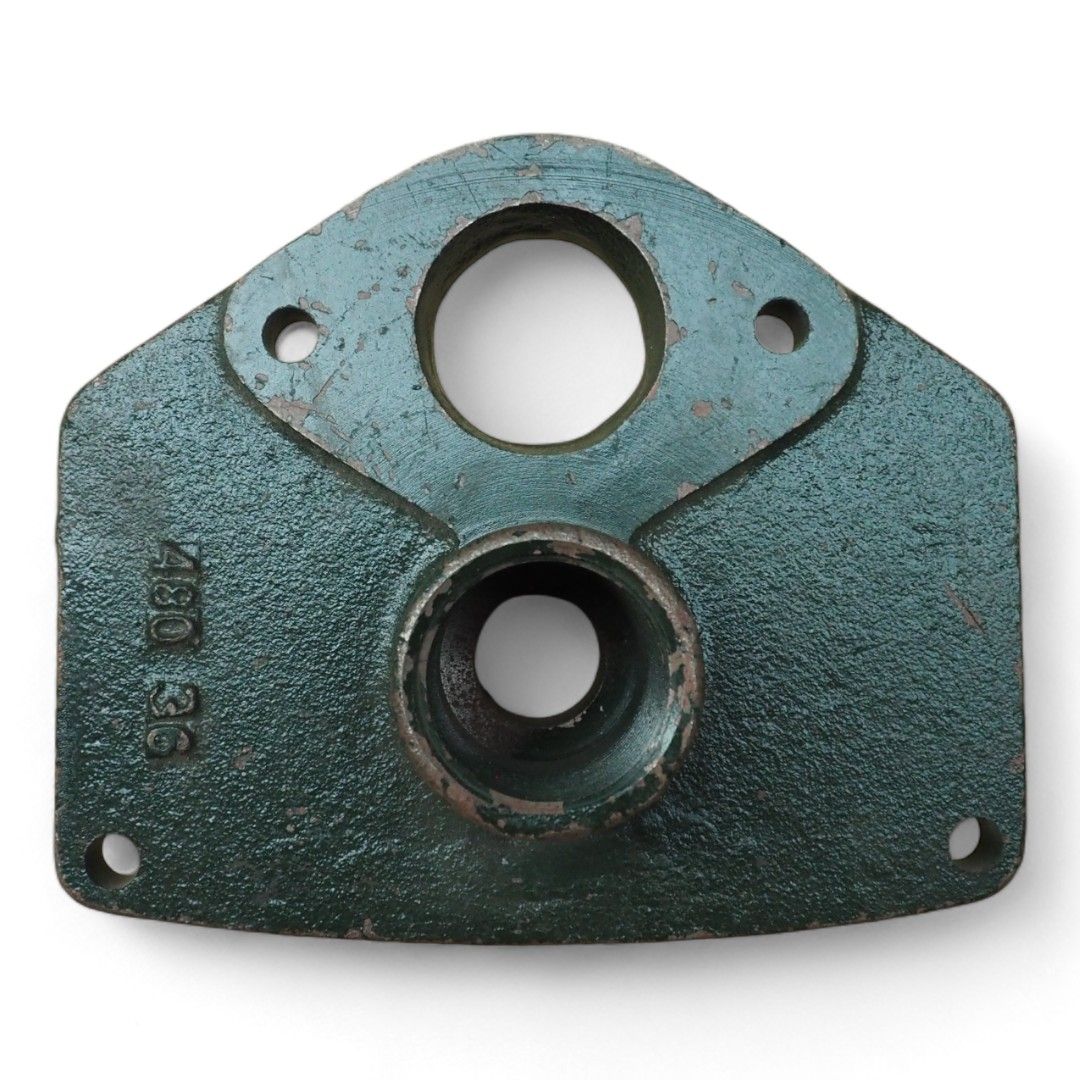 Frontplatte Guss fr Doppelkolbenpumpe